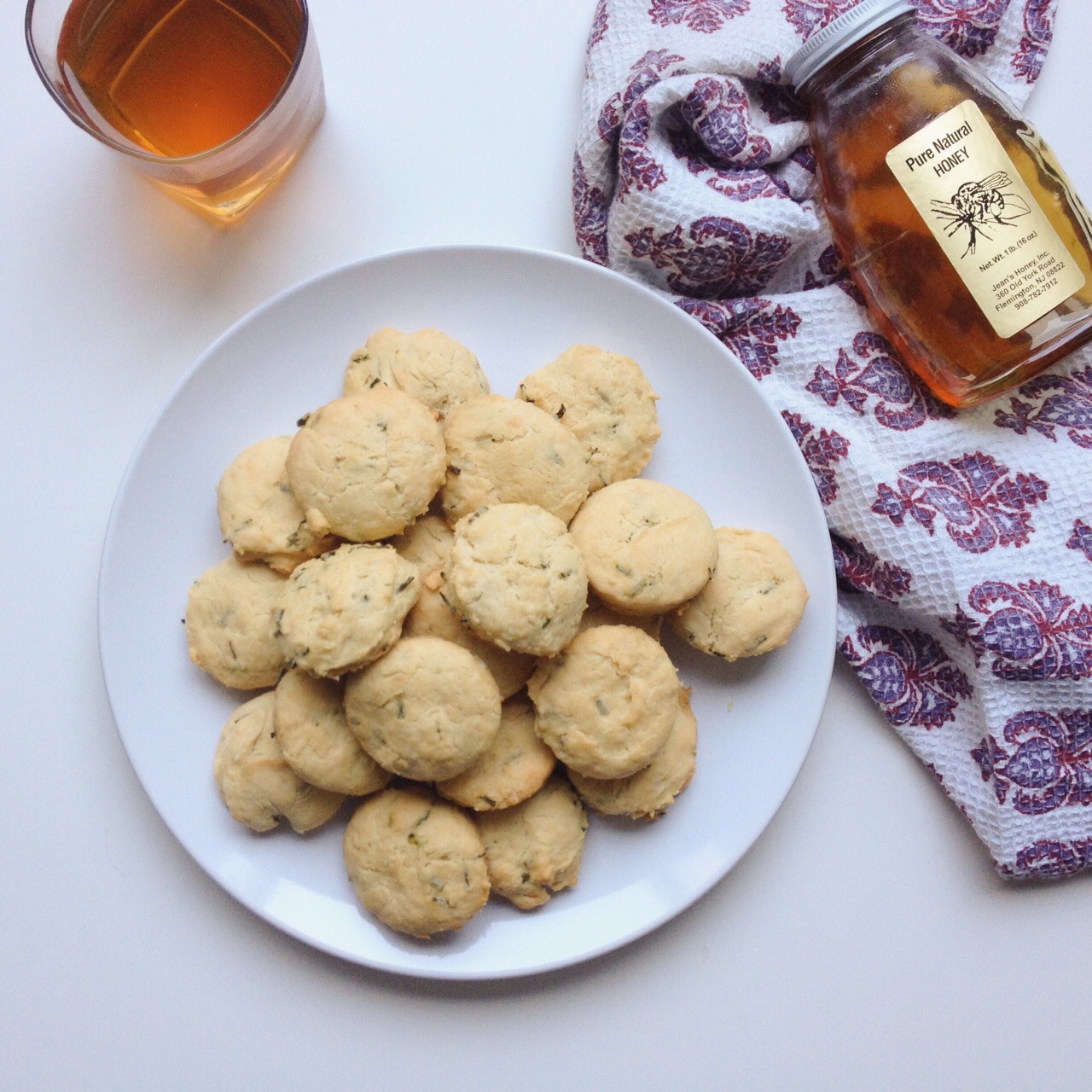 Cheddar Chive Biscuits, Honey Iced Tea