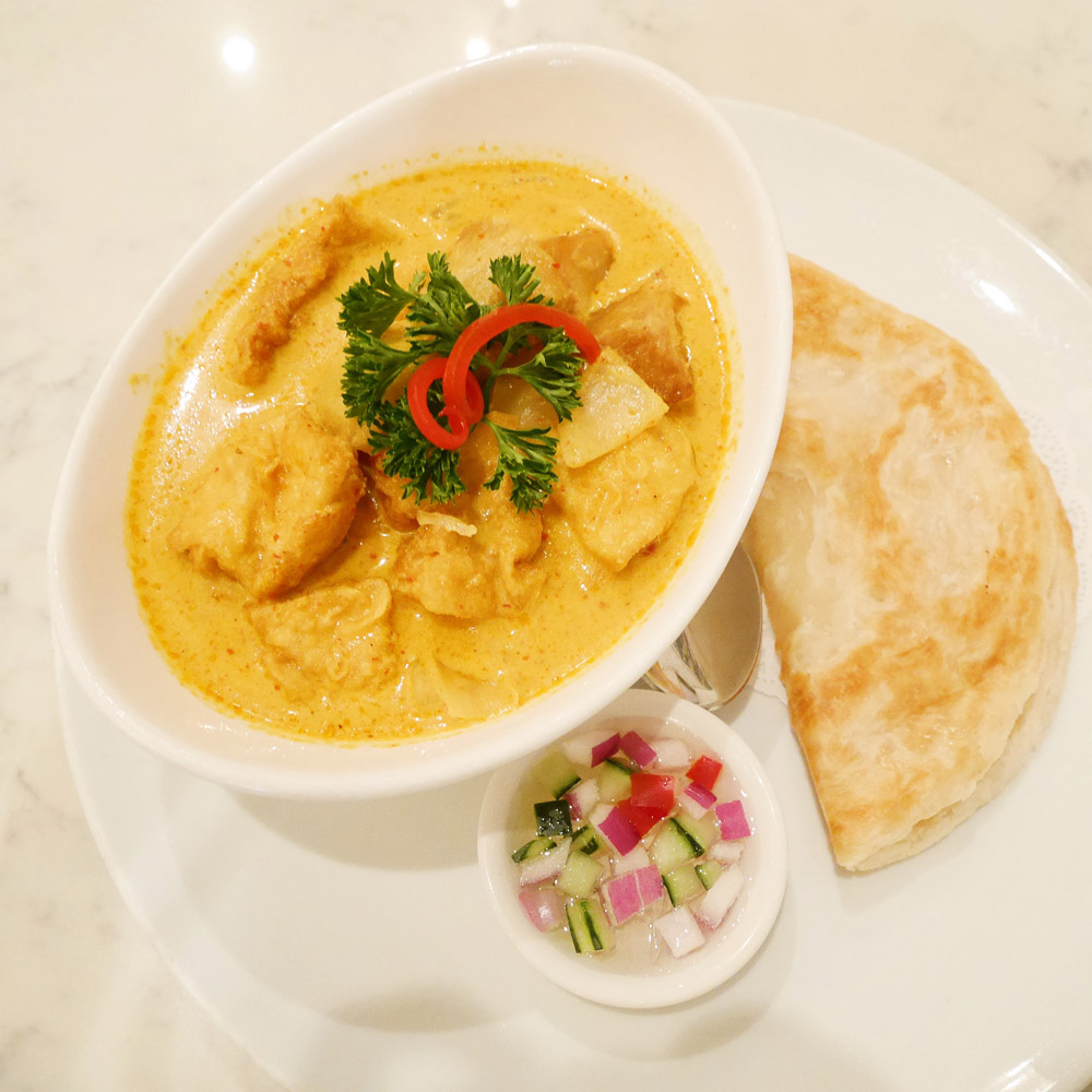 Vegan Yellow Curry with Roti Bread, Bangkok Cuisine