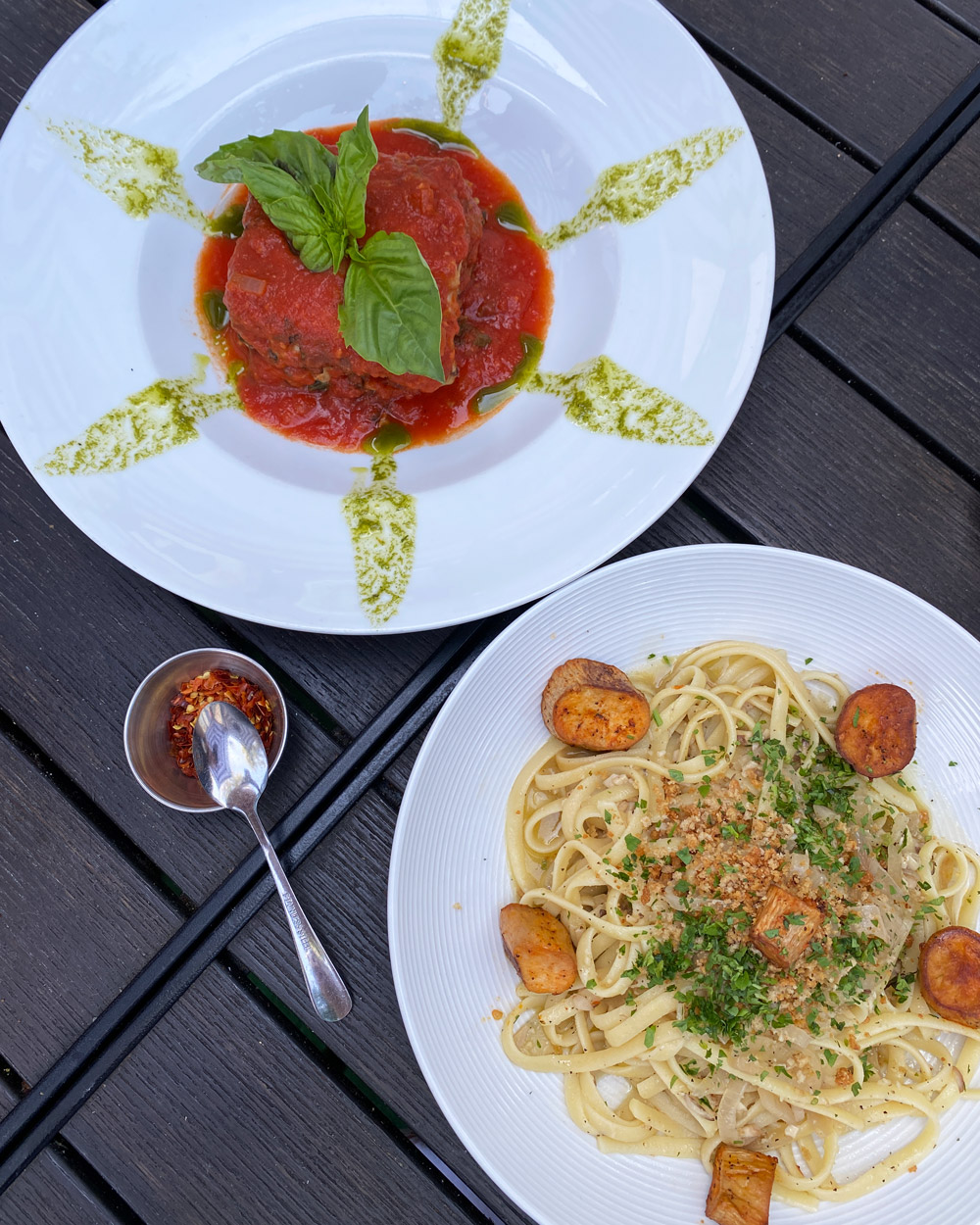 Pura Vita vegan Italian restaurant